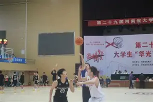 宝威体育入口-篮球比赛竟现冷门，新晋强队表现不俗！(篮球比赛阵容分析)